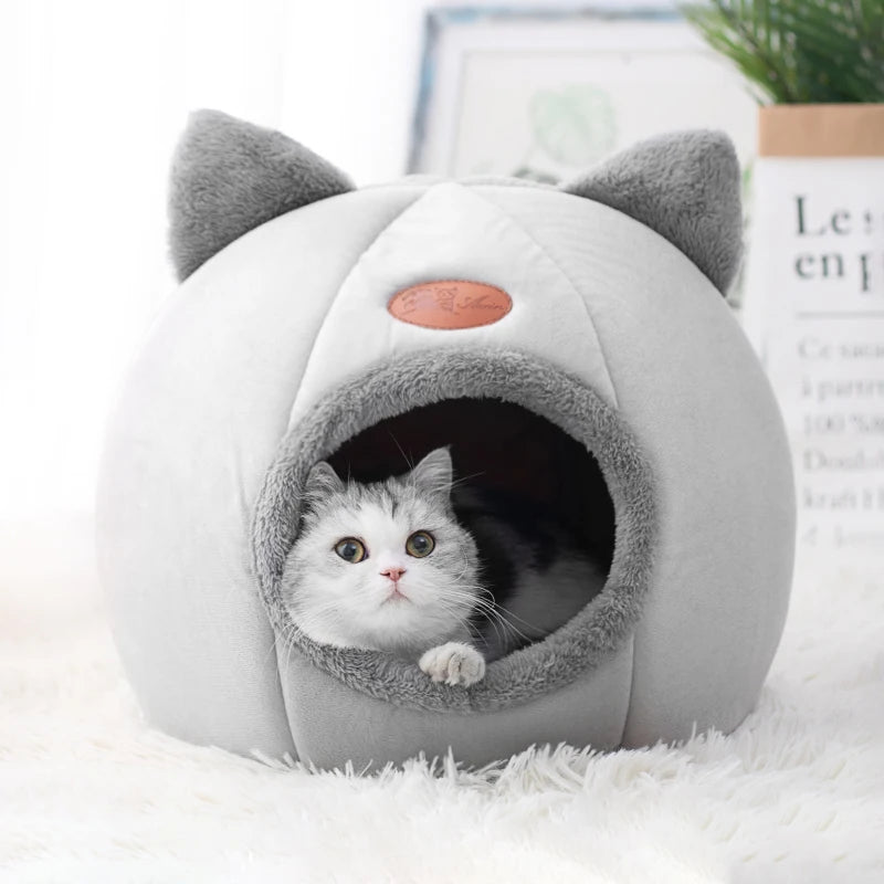 Cozy Winter Deep Sleep Cat & Small Dog Bed