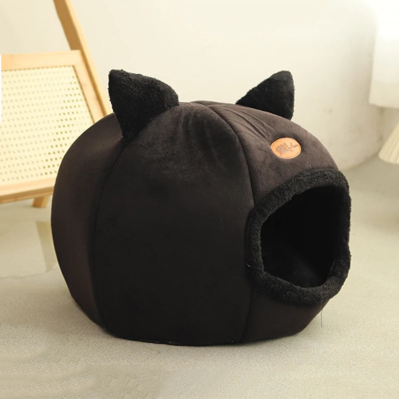 Cozy Winter Deep Sleep Cat & Small Dog Bed